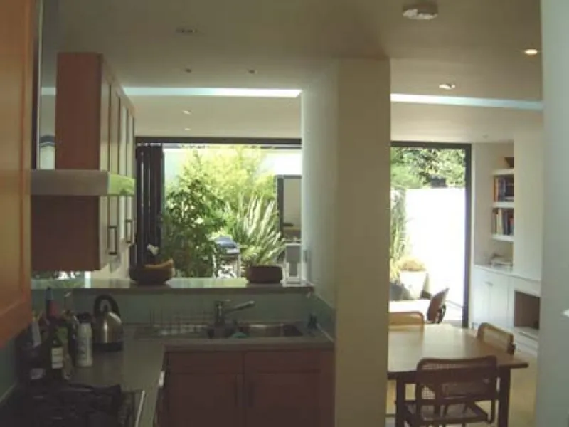 Kitchen at Victorian family house in Putney, B1231 (photo 10)