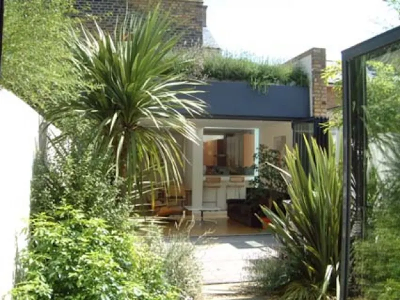 Garden at Victorian family house in Putney, B1231 (photo 15)