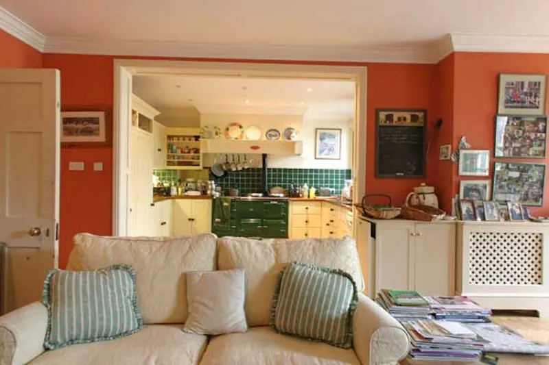 Aga at Chandler's Cross country estate, A480 (photo 5)