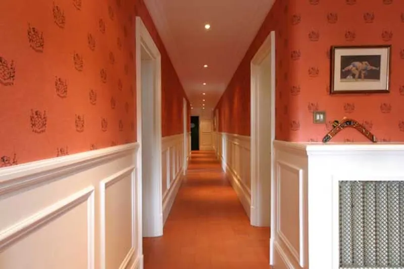 Corridor at Chandler's Cross country estate, A480 (photo 6)