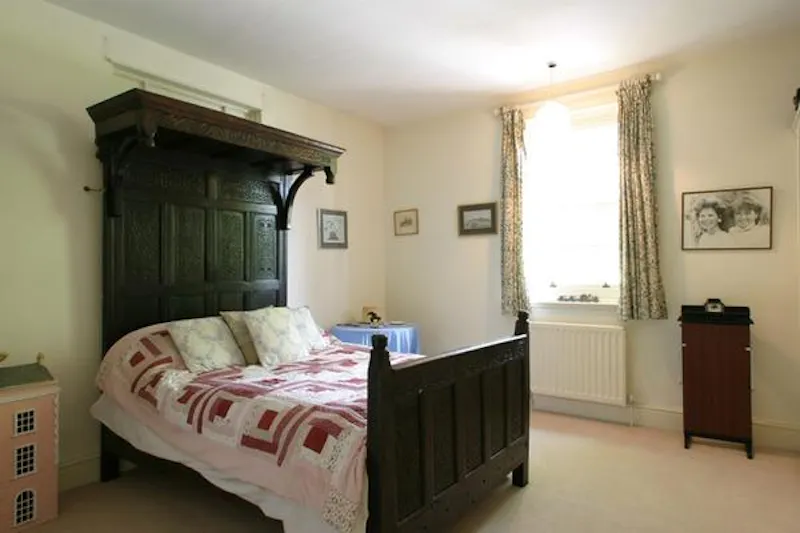 Chandler's Cross country estate, A480 (photo 23)