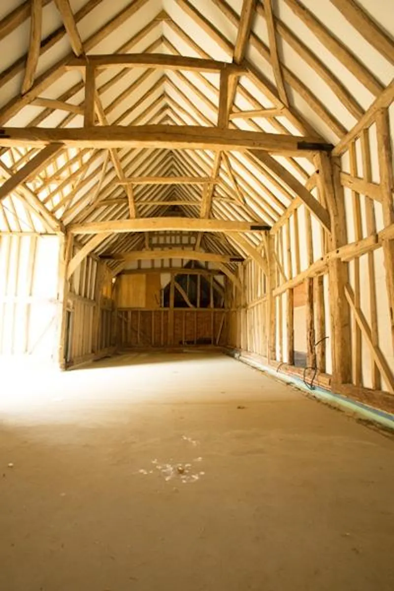 Beams at Chandler's Cross country estate, A480 (photo 44)