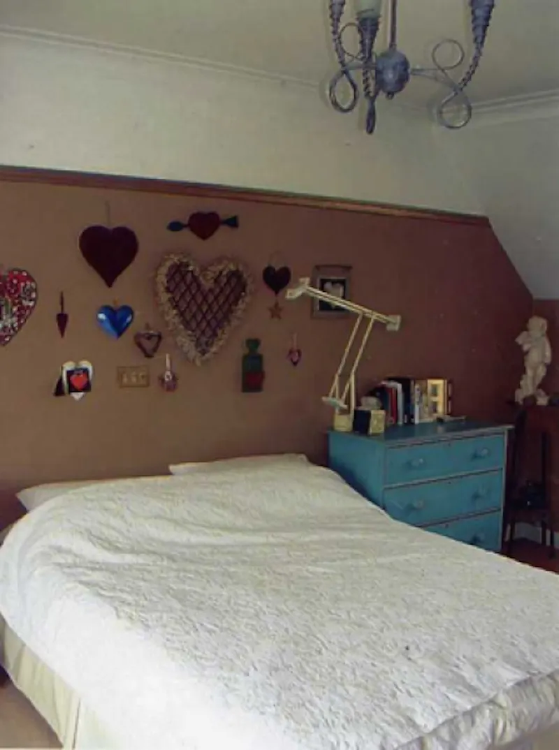 Bedroom at Film location D1828 in Hertfordshire (photo 5)