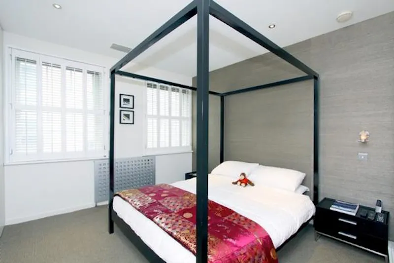 Bedroom at Contemporary Soho mews house, K286 (photo 10)
