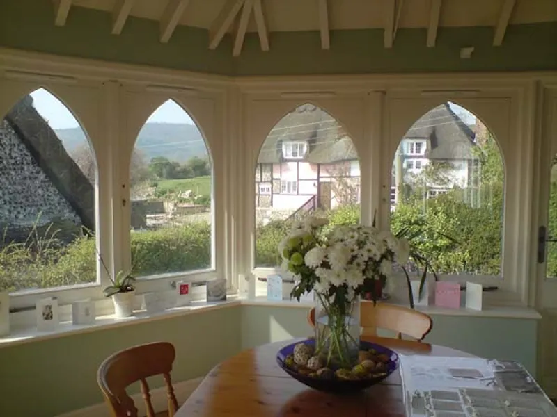Glass at Film location D1983 in West Sussex (photo 6)
