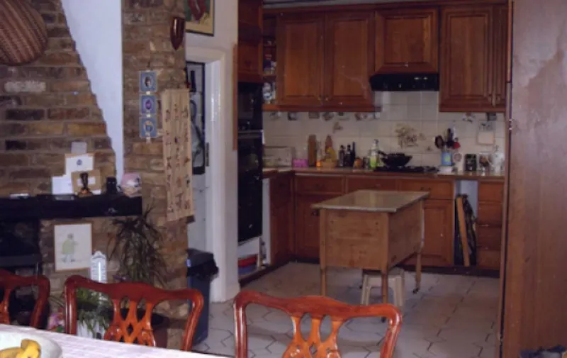 Exposed brick at Film location D1811 in Buckinghamshire (photo 2)