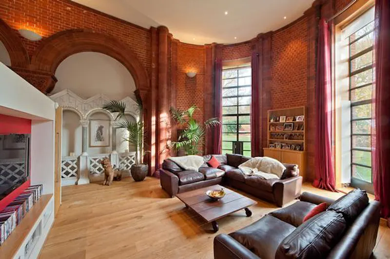 Converted Petersham church , K247 (photo 5)