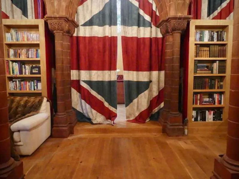 Converted Petersham church , K247 (photo 33)