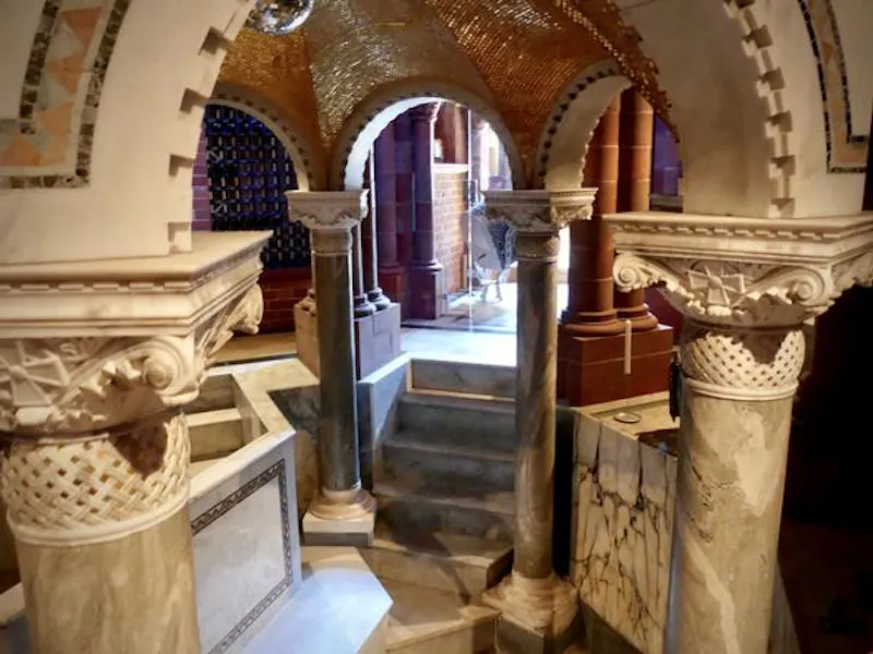 Converted Petersham church , K247 (photo 34)