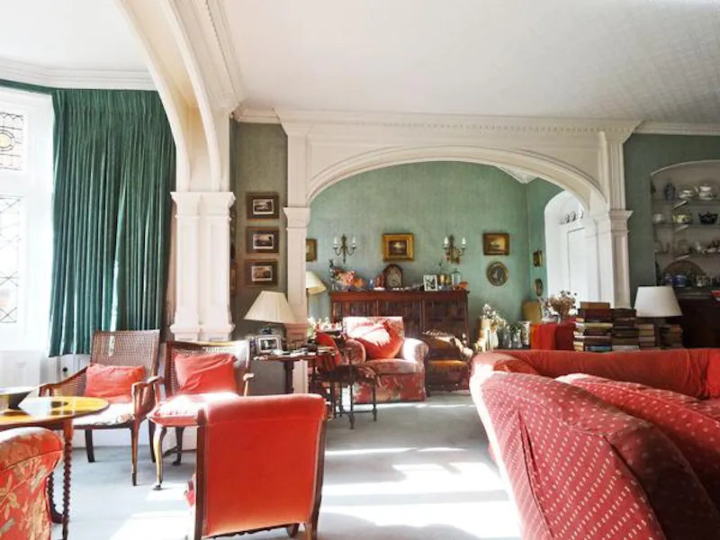 Living Room at Gothic Wimbledon Lodge, B59 (photo 3)