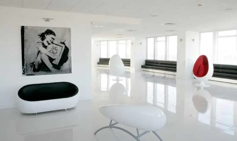 Pimlico venue with city views, Q33 (photo 2)