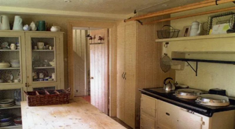 Aga at Chipping Norton house, L572 (photo 2)