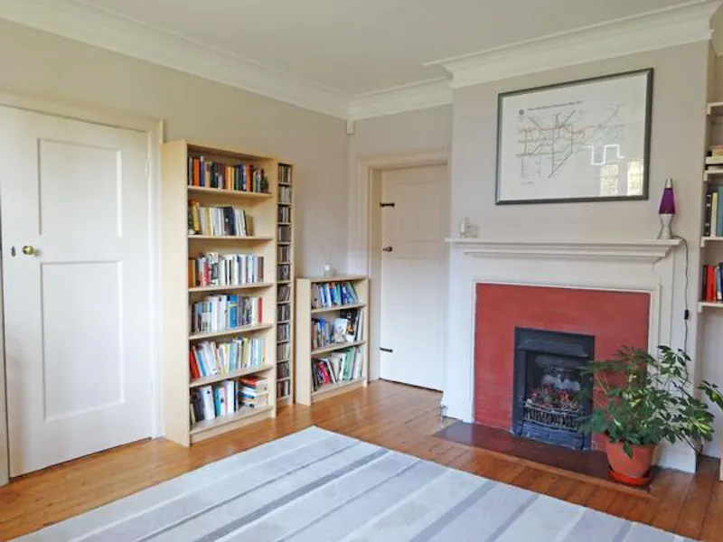 Homely Ealing vicarage, B868 (photo 7)