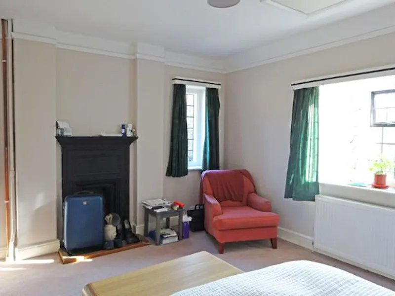 Homely Ealing vicarage, B868 (photo 38)