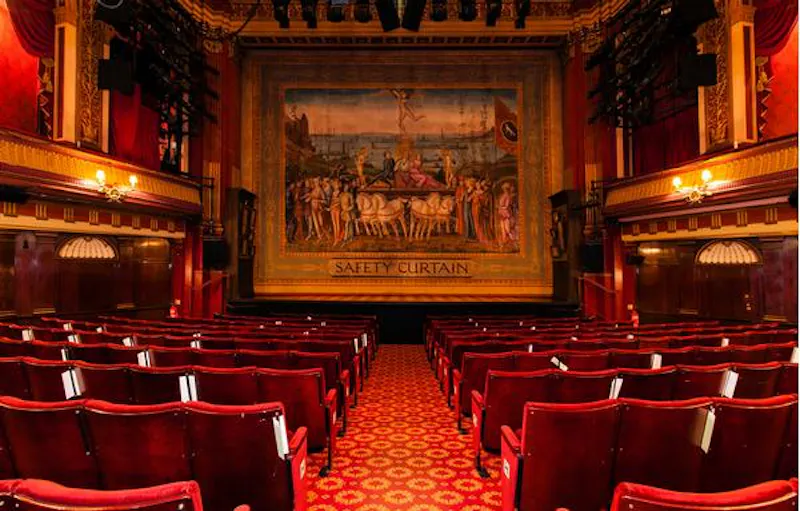 Central London theatre, P571 (photo 3)