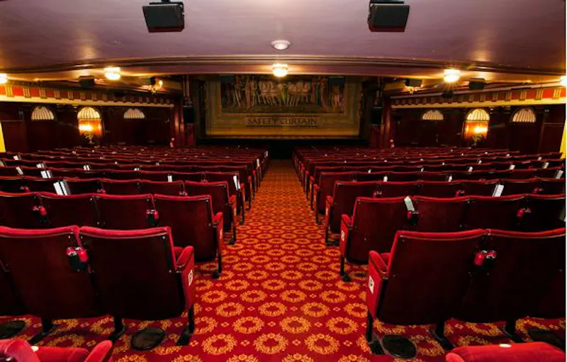 Central London theatre, P571 (photo 5)