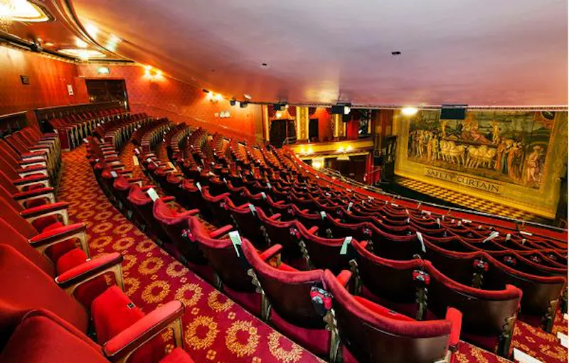 Central London theatre, P571 (photo 7)