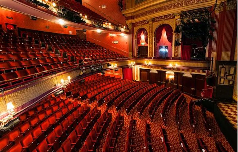 Central London theatre, P571 (photo 9)