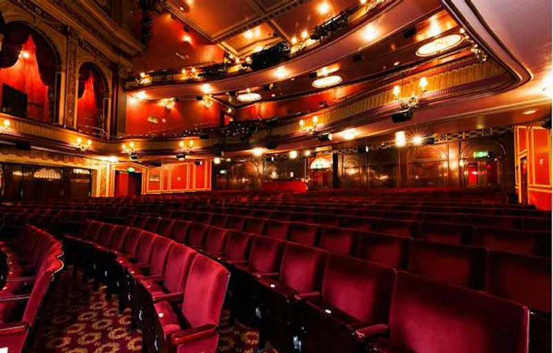 Central London theatre, P571 (photo 10)