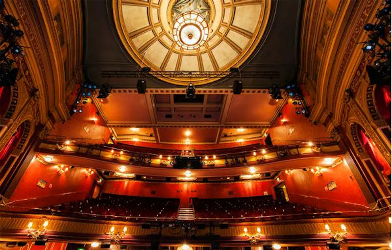 Central London theatre, P571 (photo 14)