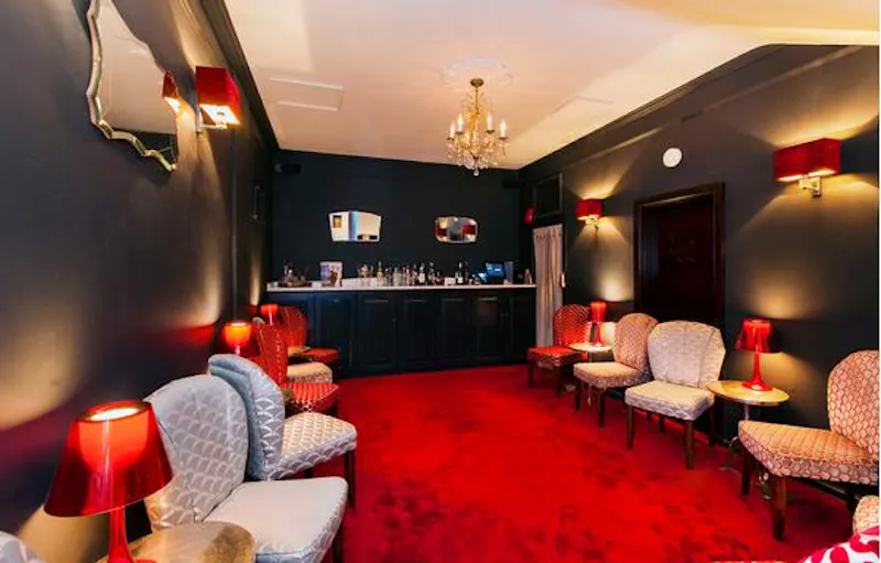 Central London theatre, P571 (photo 16)