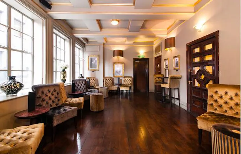 Central London theatre, P571 (photo 22)