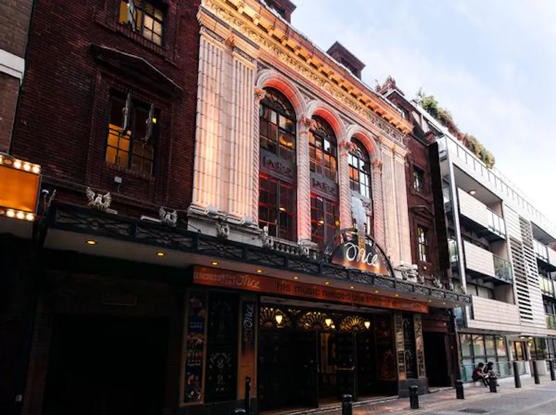 Central London theatre, P571 (photo 28)