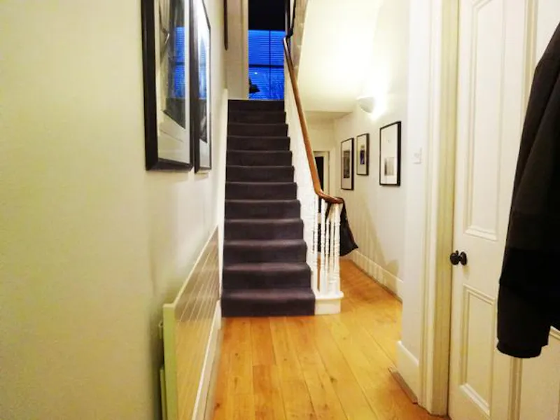 Staircase at Islington stills house, B751 (photo 15)