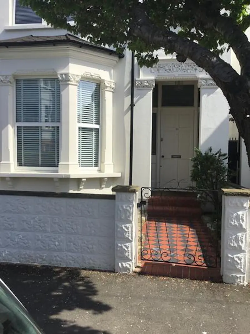 Film location B781 in Surrey (photo 2)