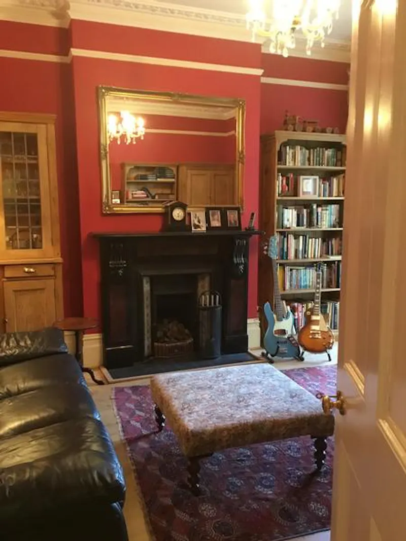 Film location B781 in Surrey (photo 16)