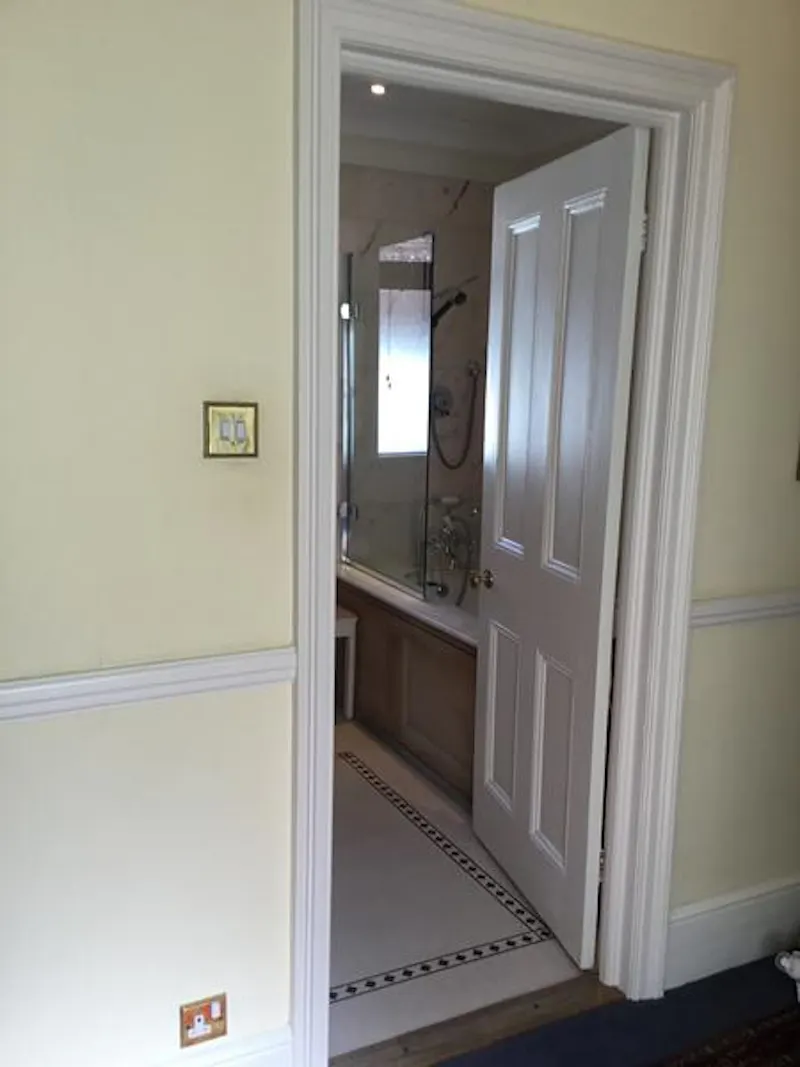 Film location B781 in Surrey (photo 28)