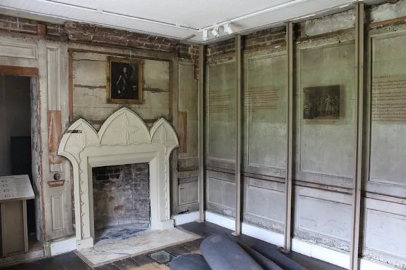 Gothic house in Twickenham, A34 (photo 17)