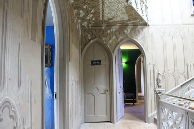 Gothic house in Twickenham, A34 (photo 31)