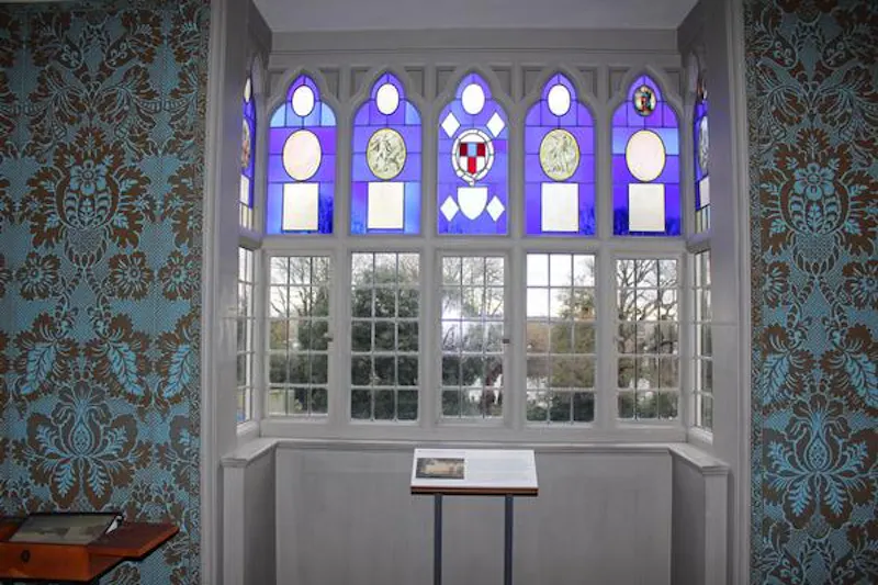 Gothic house in Twickenham, A34 (photo 55)
