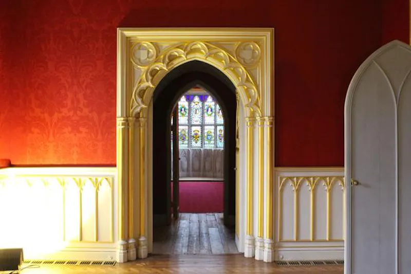 Gothic house in Twickenham, A34 (photo 8)
