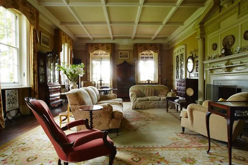 Drawing room at Grand manor house in Benington, A146 (photo 2)