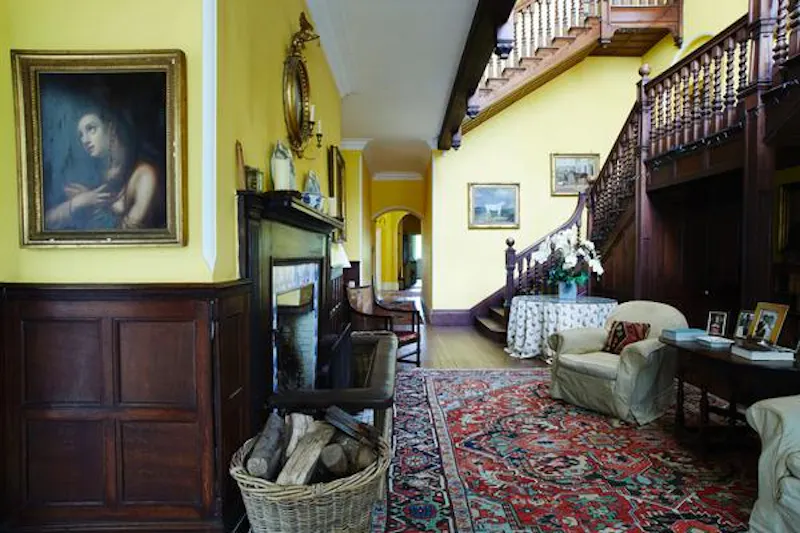 Entrance hall at Grand manor house in Benington, A146 (photo 17)