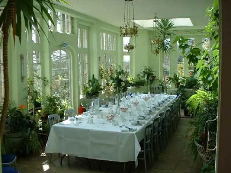Conservatory at Beautiful Regency castle , G175 (photo 9)