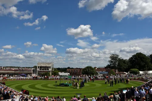 Picturesque Racecourse and venue, T125