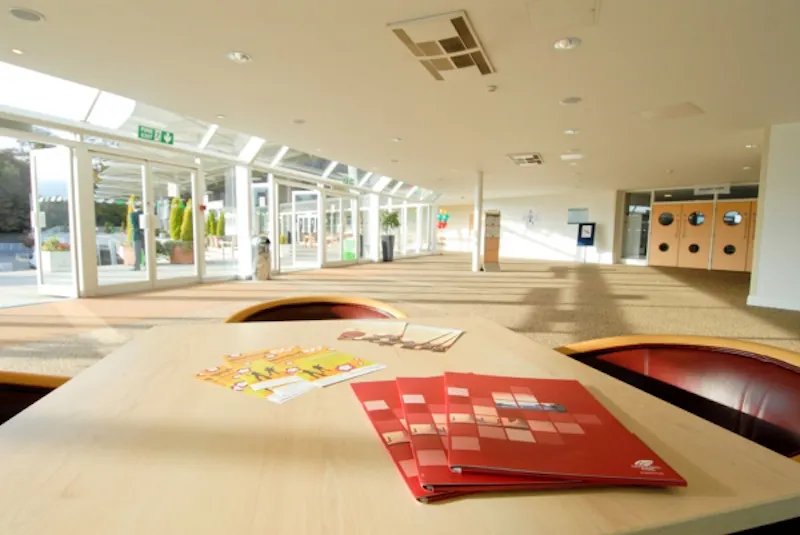 Picturesque Racecourse and venue, T125 (photo 15)