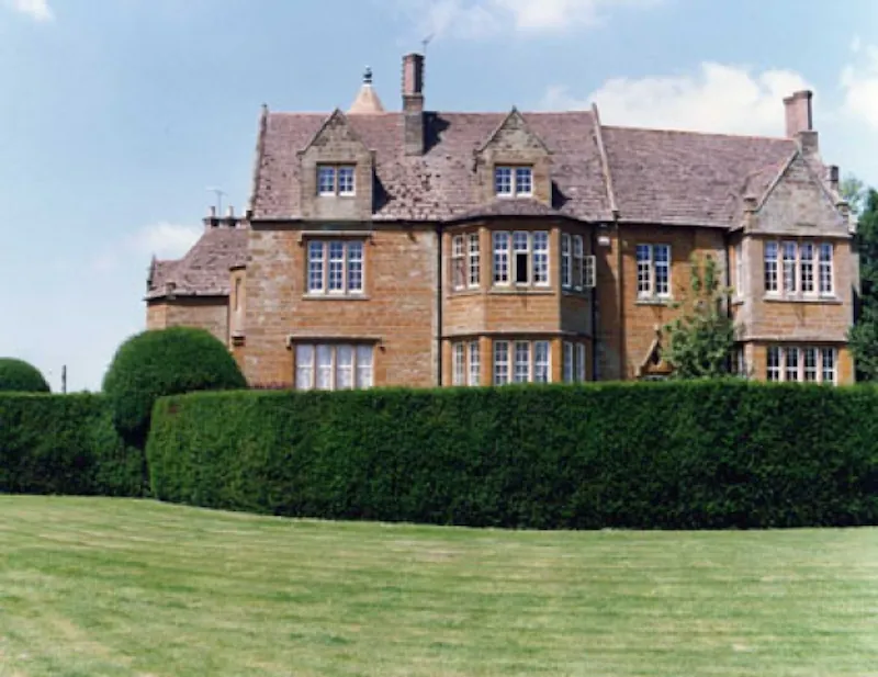 Country house in Great Brington, B1198 (photo 1)