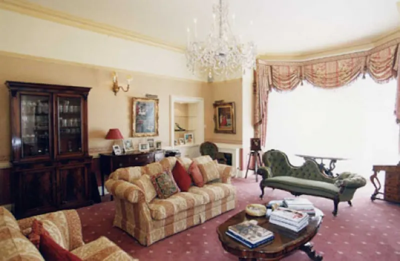 Drawing room at Country house in Great Brington, B1198 (photo 4)