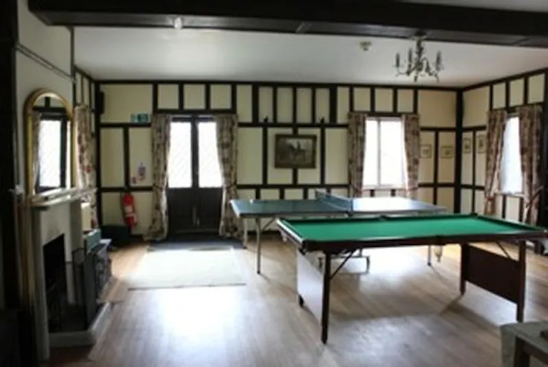 Games room at Large country house in Edenbridge, B1109 (photo 13)