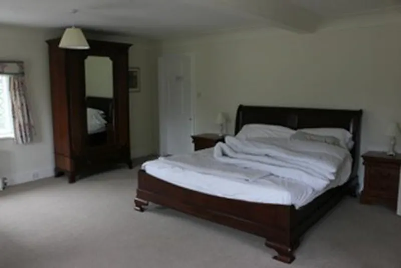 Large country house in Edenbridge, B1109 (photo 18)