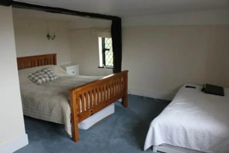 Large country house in Edenbridge, B1109 (photo 22)
