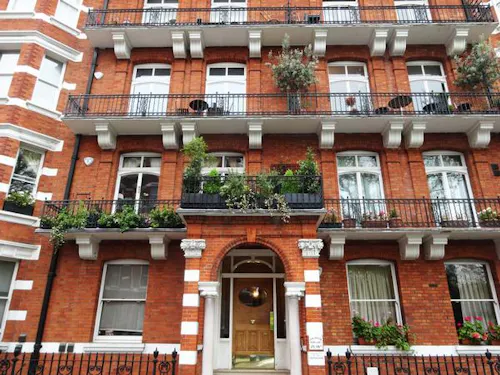 Earls Court mansion flat, F289