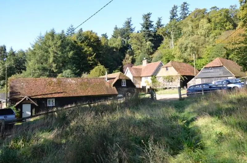 Secluded Loxhill farmhouse, L436 (photo 28)