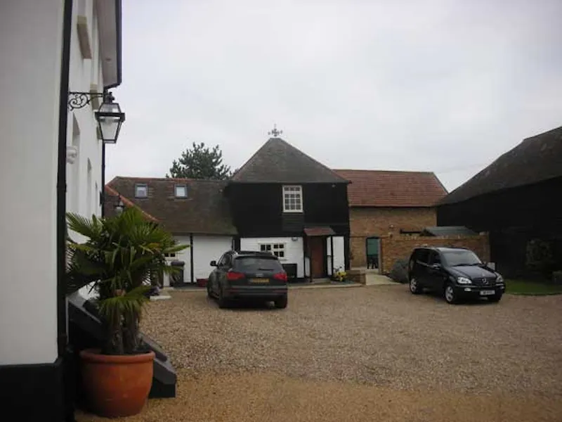Film location L420 in Hertfordshire (photo 9)