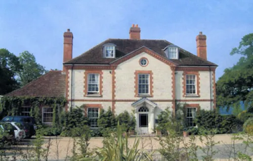 Stunning Manor house in Buriton, B1213
