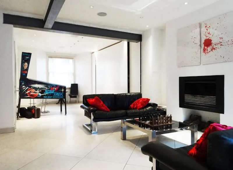Living Room at Contemporary Hampstead house, B1197 (photo 3)